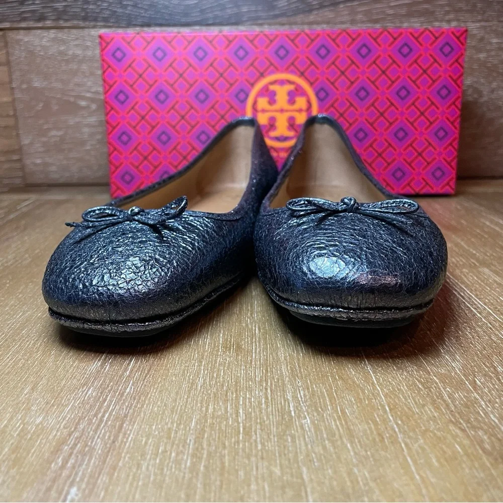 Tory Burch Laila 2 Driver Ballet Flat Navy Crinkle Metallic Size 9